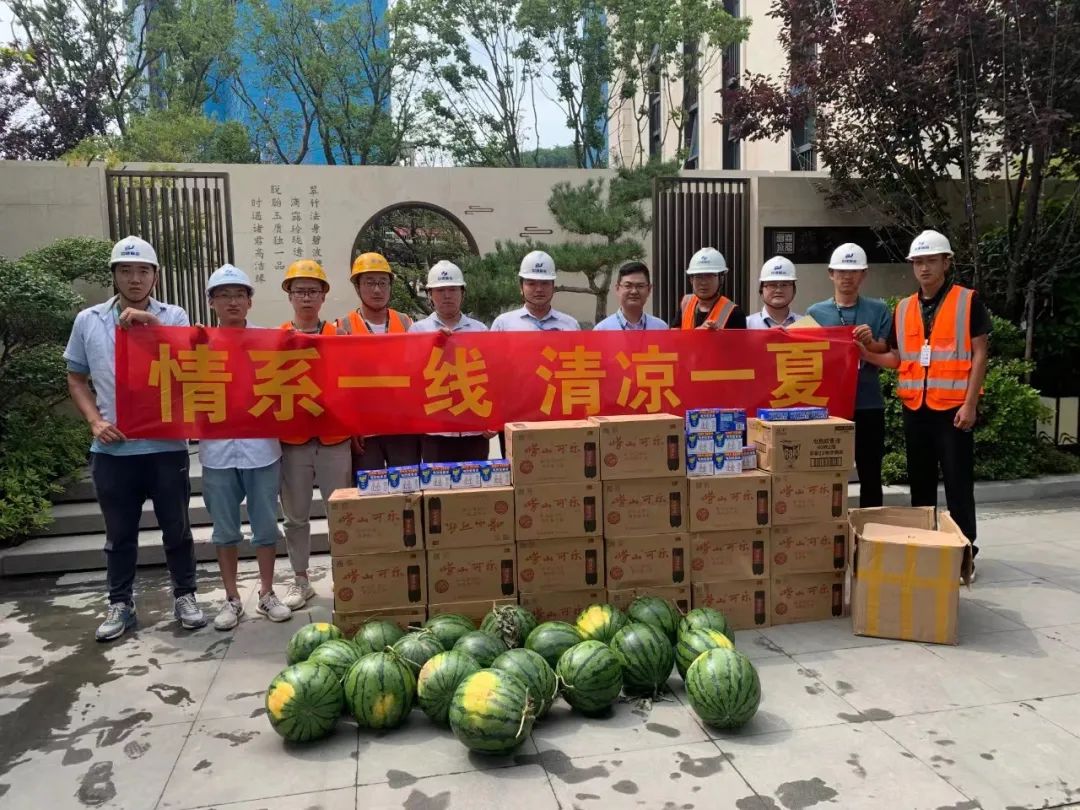 心系基层，情暖端午|中建联合组织市南区金湖路街道项目人员在工地现场包粽子、庆端午(图3)